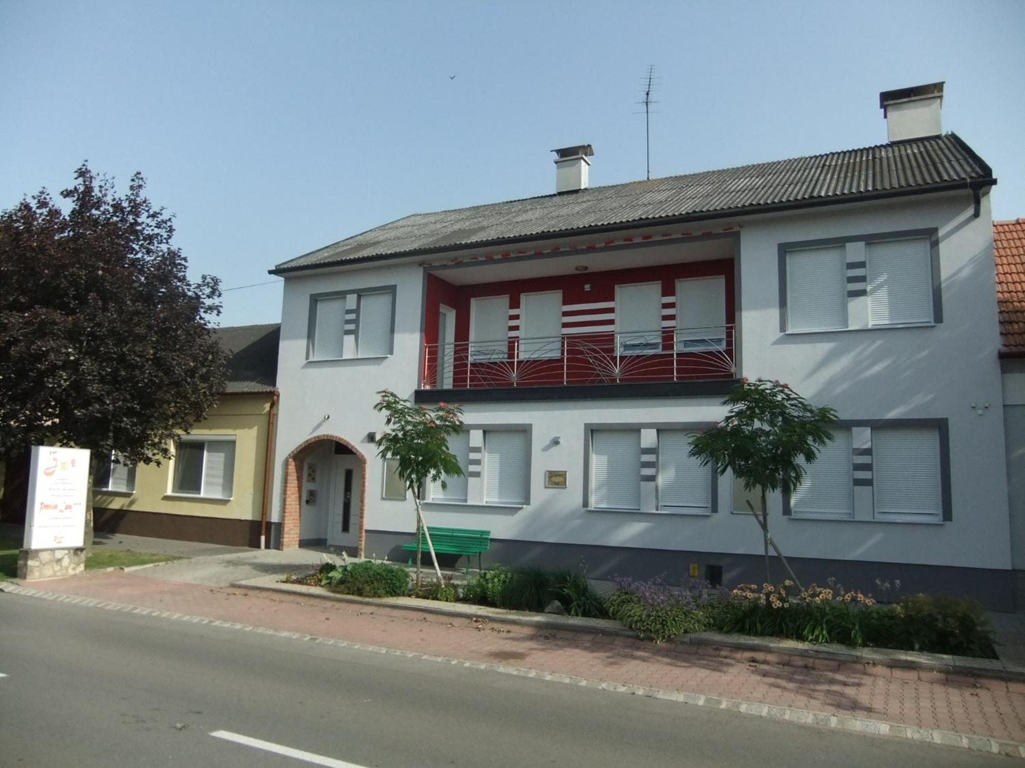 Bar Pension Lang Sankt Andra am Zicksee Bagian luar foto